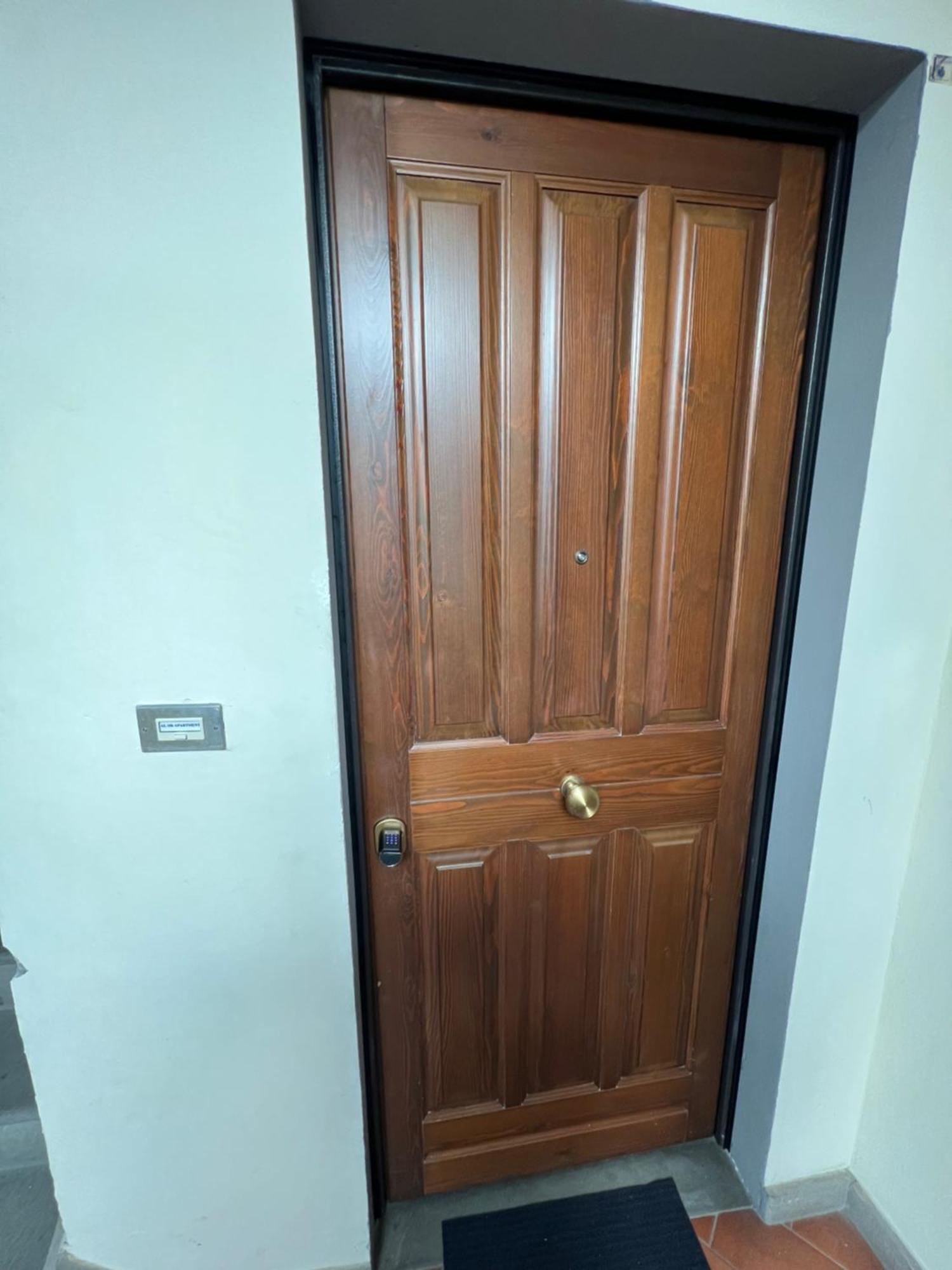Al 106 Apartment Free Wi-Fi 5 Min Dalla Stazione Prato  Extérieur photo